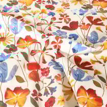 Tissu Coton Satiné extensible Fleuris Afonso sur fond Ecru