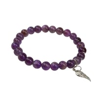 Bracelet Améthyste Perles rondes 8 mm et Breloque Aile d'ange - Omsaé