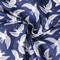 Tissu Popeline de Coton  Onirique oiseaux Blancs sur fond Bleu nuit