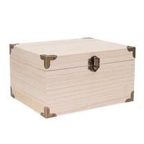 Coffret trésor bois avec armatures 20 x 16 x 11 cm