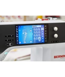 Machine à coudre et broder Bernina B790 PRO avec module Blanc