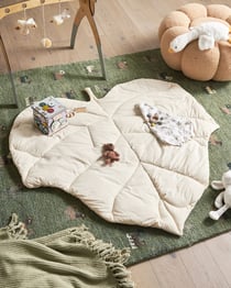 Tapis de Jeu pour Enfants Blanc Cassé en Coton Matelassé 110 x 110 cm en Forme de Feuille Accessoire Chambre Style Design Moderne
