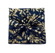 Furoshiki Bouts de Houx Bleu Nuit – Emballage Cadeau Réutilisable 100% Coton Mat – Taille S 35x35 cm