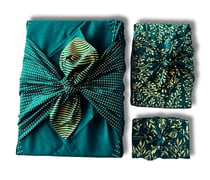 Papier Cadeau Réutilisable Emballage Furoshiki 3 pieces en 1 Coton Recyclé Carédeau Pack Famille 'Beauté' en vert sapin 100% COTON