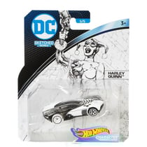 Hot wheels : voiture harley quinn 1:64 - vehicule miniature noir et blanc - collection batman - mattel flh38