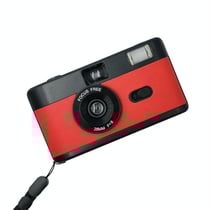 Appareil Photo Enfant Réutilisable Avec Flash Intégré Et Objectif 28mm Noir + Rouge YONIS