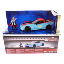 CHEVROLET Corvette 2006 avec figurine Dr Strange