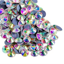 200 Perles Cabochons Strass thermocollants Hotfix verre transparent reflets multicolores Diamètre 1.8 mm