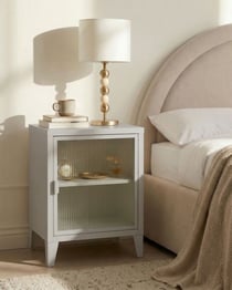 Meuble de Rangement de Bureau Gris Clair en Métal avec 2 Étagères Façade en Verre Cannelé Style Moderne Industriel