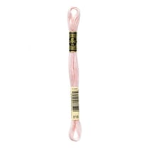 Fil à broder DMC - Mouliné spécial - Rose poudré nacré n°818