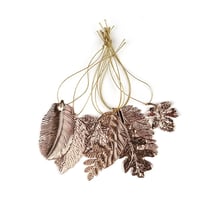 Suspensions feuilles en métal doré x8 - Créalia