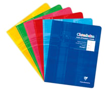 1 cahier - 17 x 22 cm - Clairefontaine - 32 pages grands carreaux - Coloris assortis