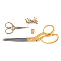Lot de 2 ciseaux de couture et broderie Milward - 21,5 cm et  9,5 cm - Doré