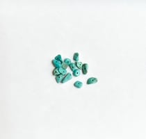 Perles turquoises synthétiques