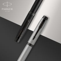 Stylo roller Parker® IM Achromatique Noir Mat BT - Finition noir mat - Pointe fine - Avec une recharge d'encre noire