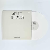 Adult Themes (Visuel Alternatif) - édition colorée