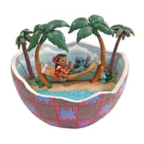 Figurine Enesco Disney Traditions - Disney Lilo & Stitch - Lilo & Stitch dans une noix de coco