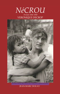NéCROU - Une femme seule dans l’après-génocide khmer rouge, qui transforme la poussière des camps en lumière