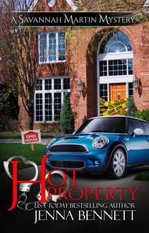 Hot Property - Savannah Martin Mysteries , #2