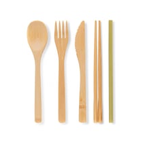 Ensemble de couverts en bambous avec étui