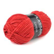 Pelote de fil à tricoter 100 % polyester - Plassard - Caresse - Rouge 060