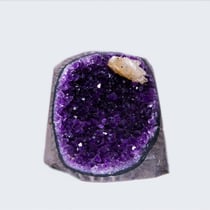 Cut base amethyste uruguay 900/1000 kg
