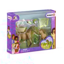 Les soins pour bébé animaux d'Horse Club Sarah - Schleich