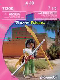 Combattante avec lance