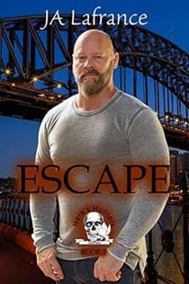 Escape: A Motorcycle Club Romance - Hera's Hunters MC Series