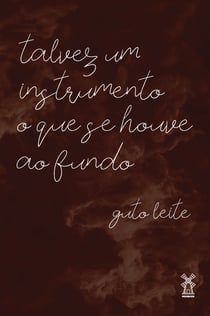 talvez um instrumento o que se houve ao fundo