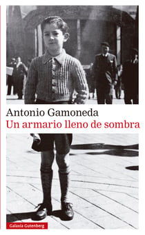Un armario lleno de sombra