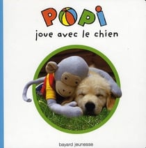 Popi joue avec le chien