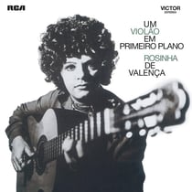 Um Violao Em Primeiro Plano