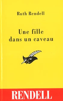 Une fille dans un caveau