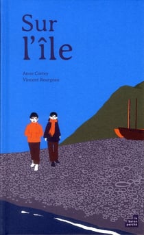 Sur l'île
