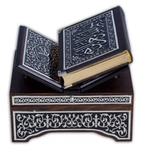 Boite argent avec Coran