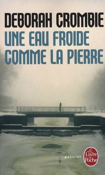 Une eau froide comme la pierre