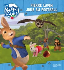 Pierre lapin joue au football