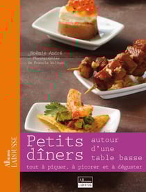 Petits dîners autour d'une table basse