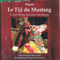 Népal, le Tiji du Mustang - le petit tibétain et la chasse aux démons
