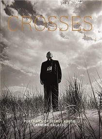 Crosses portrait of clergy abuse /anglais