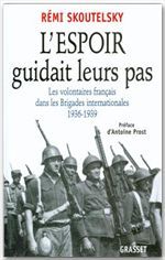 L'espoir guidait leurs pas