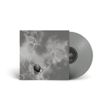 Deep Below (Deluxe Greyboard Spot UV Sleeve - Grey Vinyl Edition - DL Car) - édition colorée