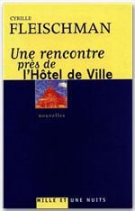 Une rencontre près de l'hôtel de ville