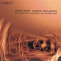 Complete wind quintets