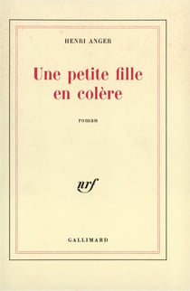 Une petite fille en colere