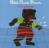 Petit Ours Brun à la piscine