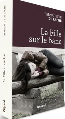 La fille sur le banc