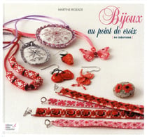 Bijoux au point de croix