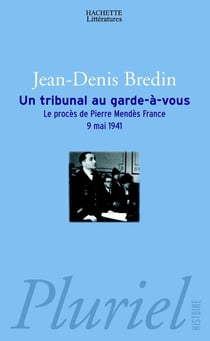 Un tribunal au garde-à-vous